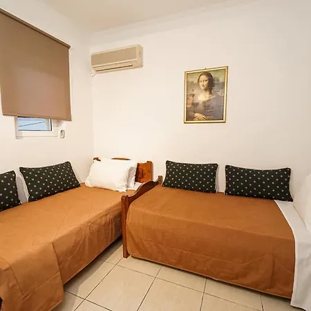 Pedro Navarino 3 * ラガナス