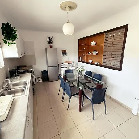 Pedro Navarino 3 ラガナス