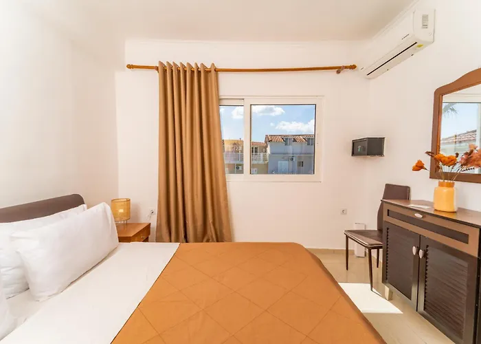 Pedro Navarino 3 Feriehus *