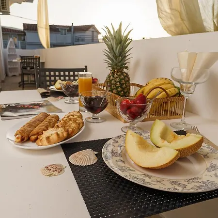 Pedro Navarino 3 Laganas